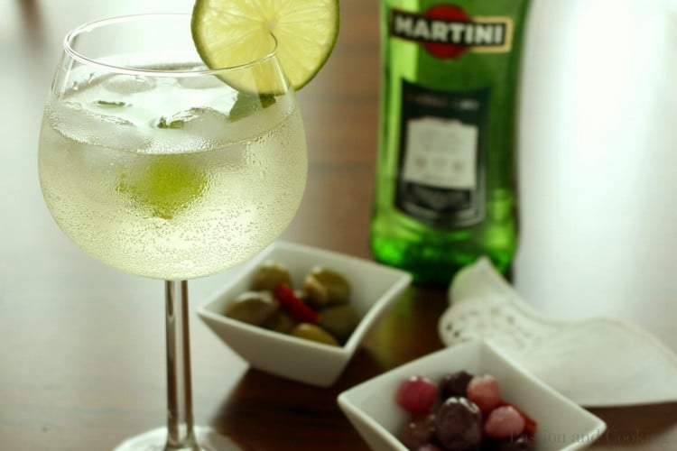 Sommerschorle mit Martini Cocktails mit Weißwein Rezepte