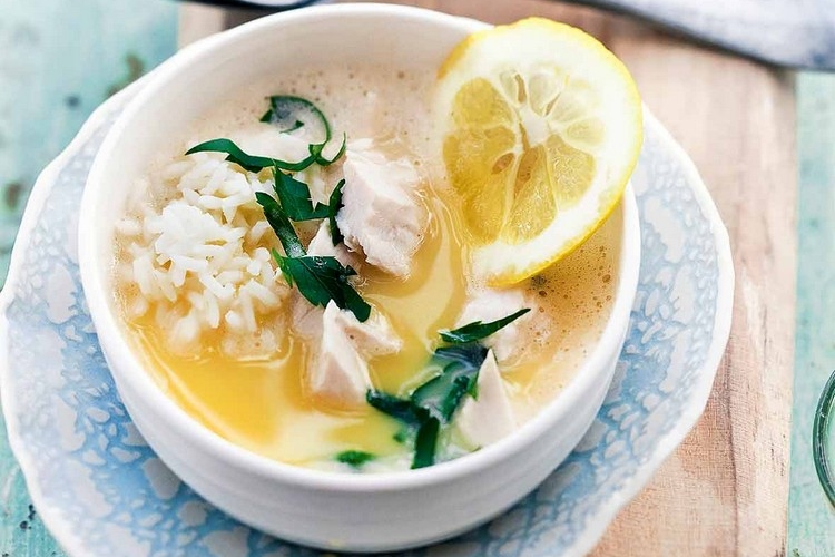 Avgolemono Suppe: Das beste Rezept und vegane Variante im Überblick!