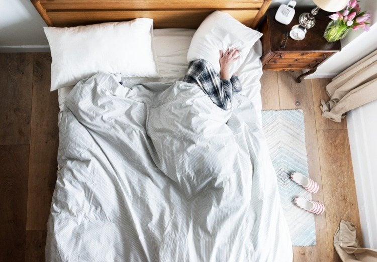 schlafstörungen vorbeugen durch optimistisches denken schlafapnoe verhindern