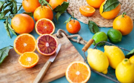 vitamin c lebensmittel zitrone orangen und grapefruits