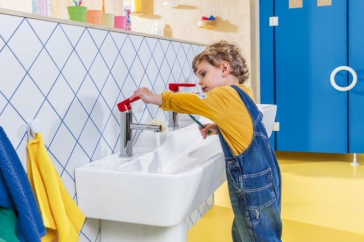 sink height kindergarten