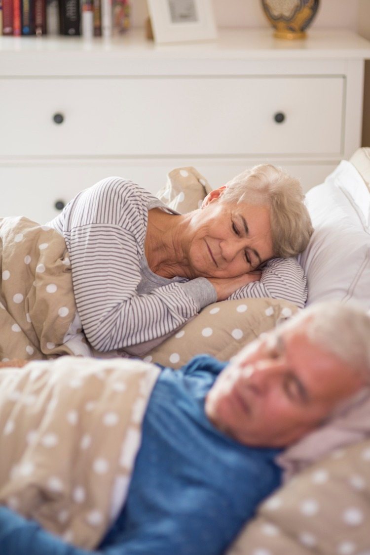 ältere menschen tiefschlaf verbessern und lebenserwartung steigern