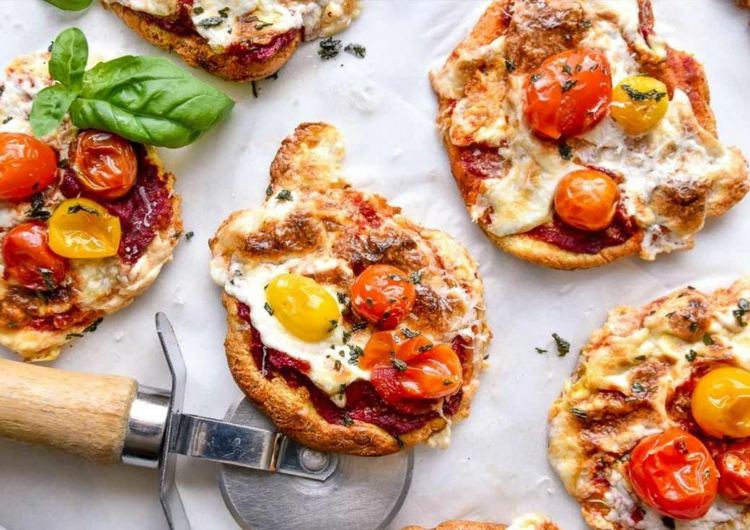 Cloud bread pizza with tomatoes and basil