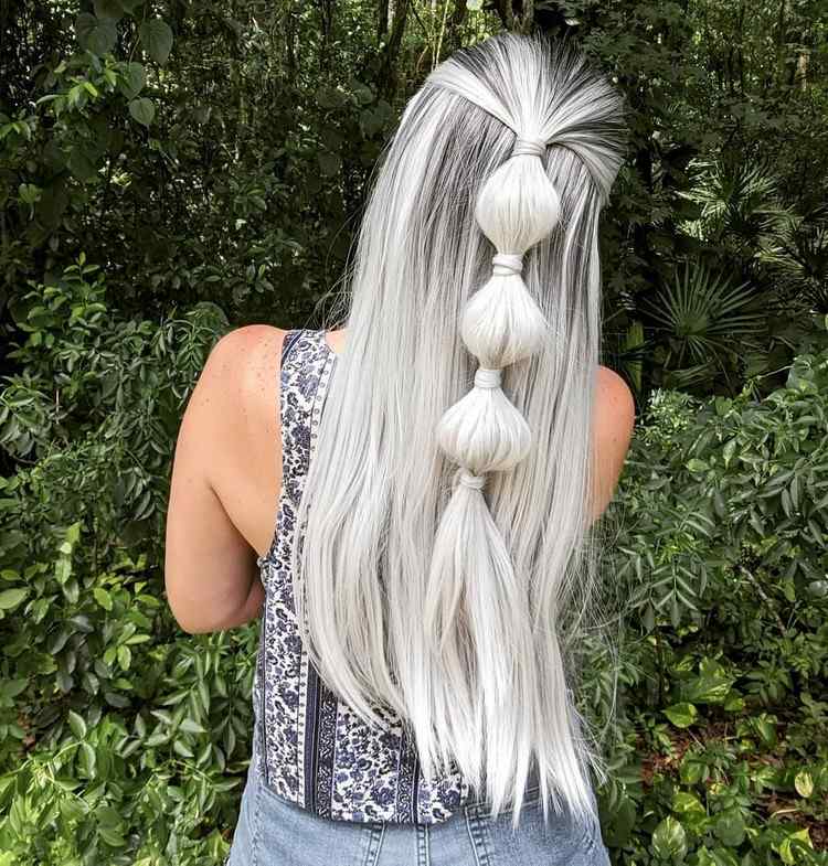 Haare halboffen tragen schnelle Frisuren für den Sommer Bubble Braids Anle8itung