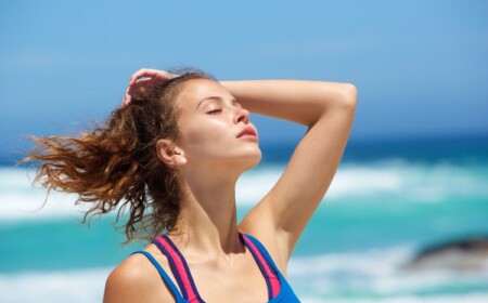 Haarpflege im Sommer Tipps Haare lufttrocknen lassen gesund
