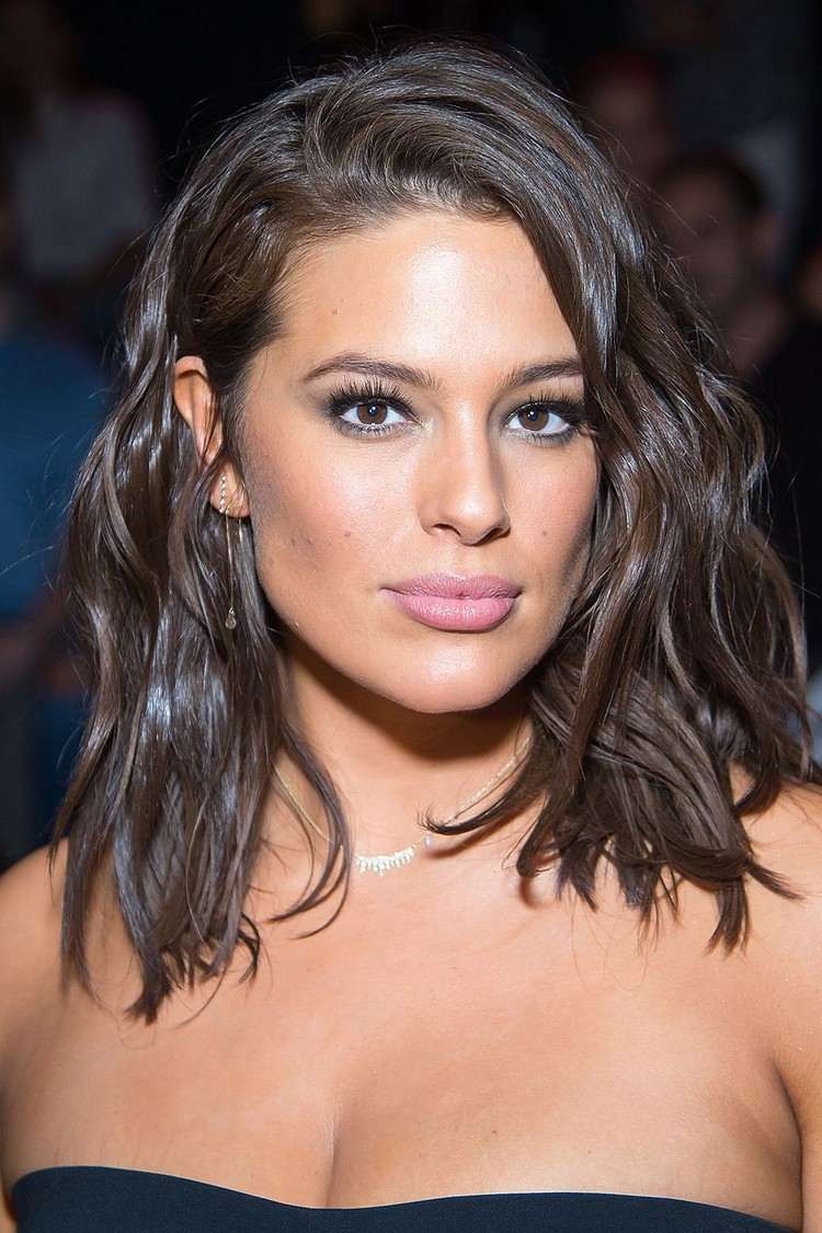 Hair trends fall 2020 deep side parting lob hairstyle trend