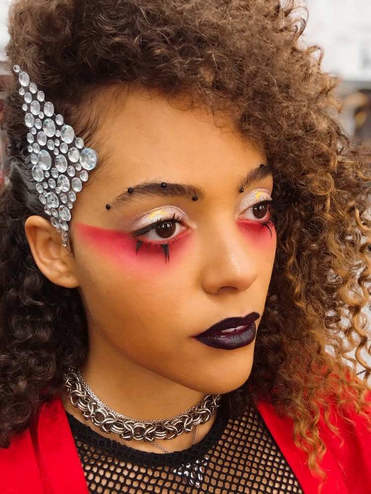 Halloween Make-up Ideen schwarzer Lippenstift Euphoria Makeup