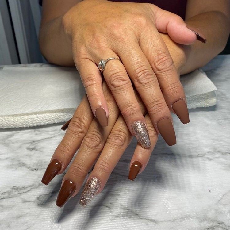 Fall nails trend 2020 Nude nail designs with glitter