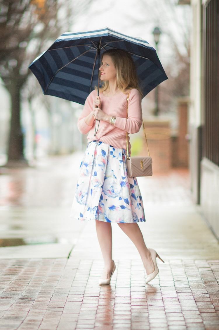 Midirock elegant kombinieren Regen Outfit Sommer