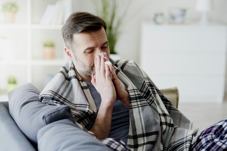 Tod durch Grippe und Lungentzündung häufiger als durch Corona