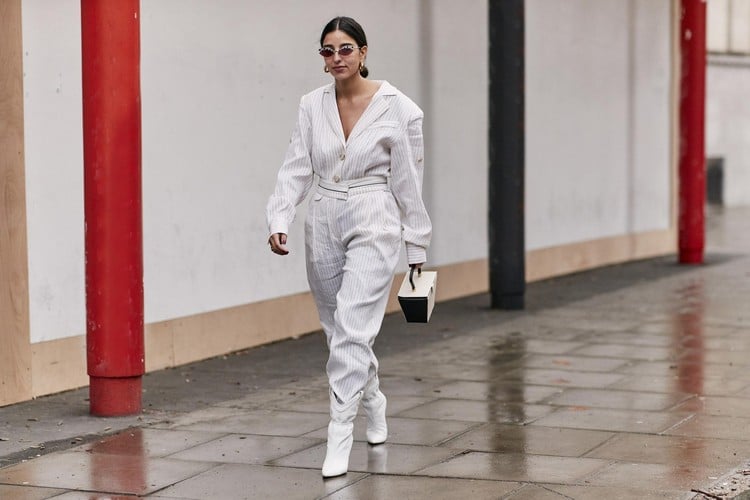 Weiße Stiefel kombinieren Business Outfits für das Büro Herbst Modetrends Damen