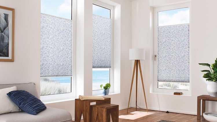 Wohnzimmer modern einrichten Wohntrends Sonnenschutz Plissee nach Maß bestellen