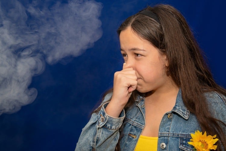 Secondhand smoke could make coronavirus more dangerous for teenage e-cigarettes
