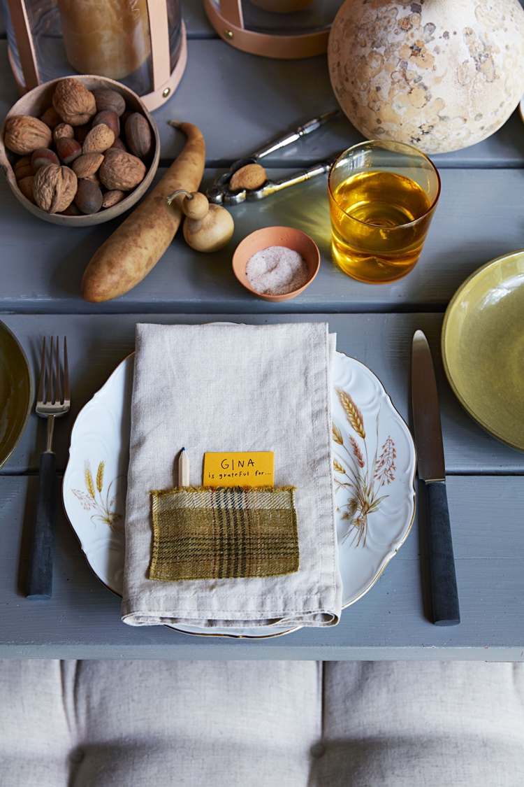 Herbstdeko für den Tisch Serviette mit Tasche selber machen