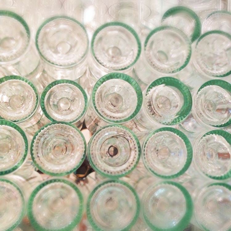 Mehrweg-Glasflaschen revolutionieren die Mineralwasserbranche