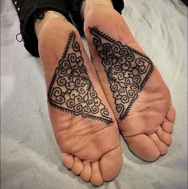 Tattoo Fußsohle Fuß-Tattoo Schmerzen Mandala Tattoodesign