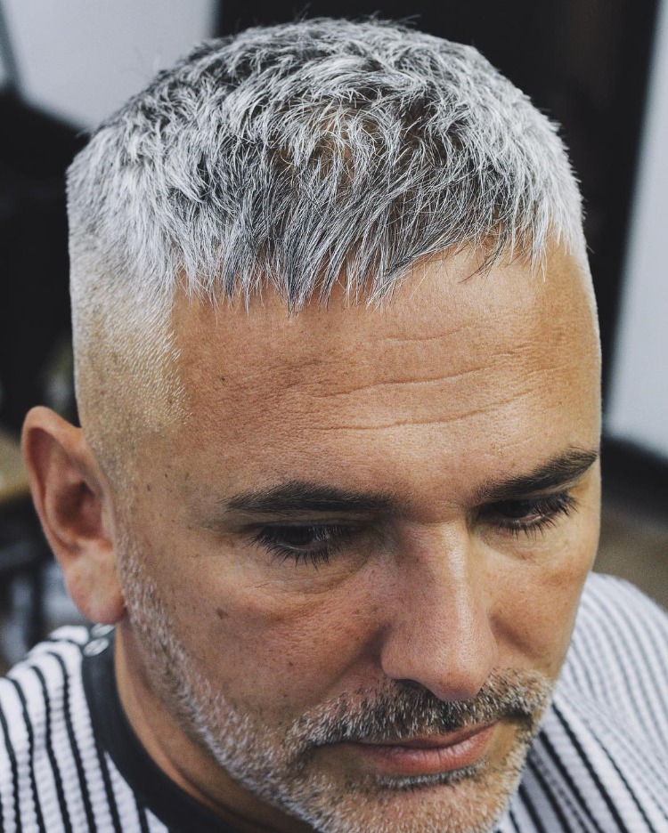 frisuren für ältere männer - moderne haarschnitte für