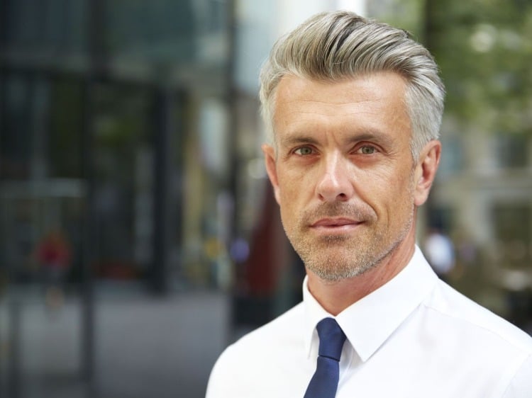 Haaren mit grauen frisuren männer für ältere Frisuren Trends