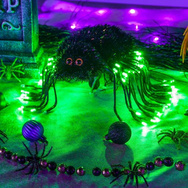 leuchtende Halloween Deko selber machen Schwarzlicht Party Ideen