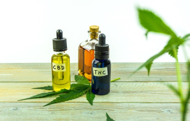 CBD und THC beeinflussen bestimmte Cannabinoidrezeptoren