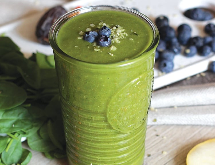 Grüner Smoothie Rezept mit Birnen Spinat und Blaubeeren