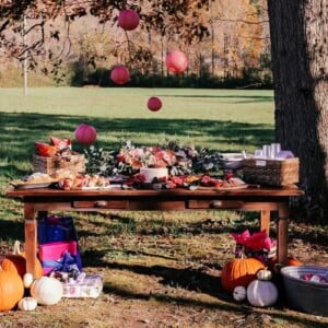 Herbstliche Deko für Geburtstagsparty im Garten