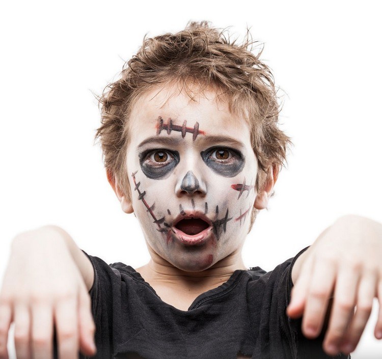 Kinderschminken Zombie einfach zu Halloween