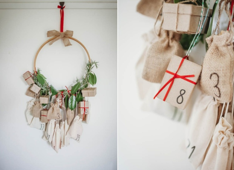Kreativen Adventskalender selber machen in Form eines Weihnachtskranzes mit Schachteln und Säckchen