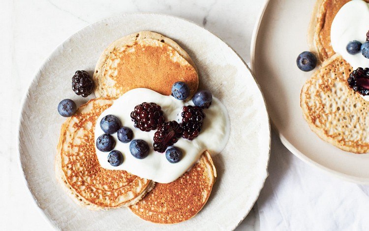 Pfannkuchen mit Proteinpulver und Haferflocken Pancakes Rezept Low kalorienarm