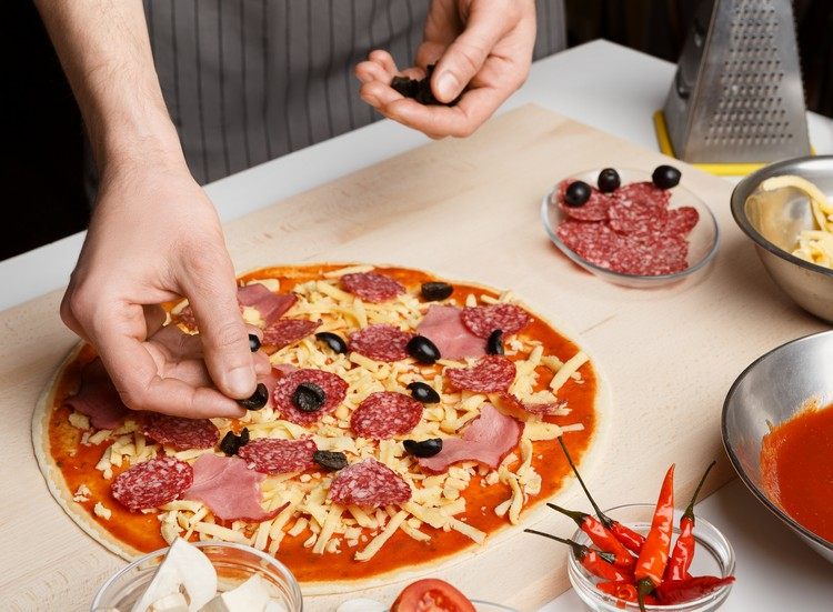 Pizzateig mit Proteinpulver Pizza Rezept kalorienarm