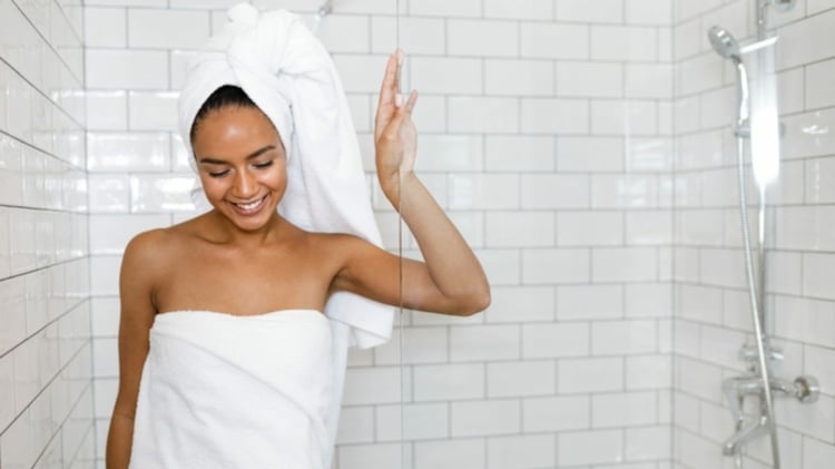 Richtig duschen bei Erkältung und Grippe je nach körperlicher Verfassung