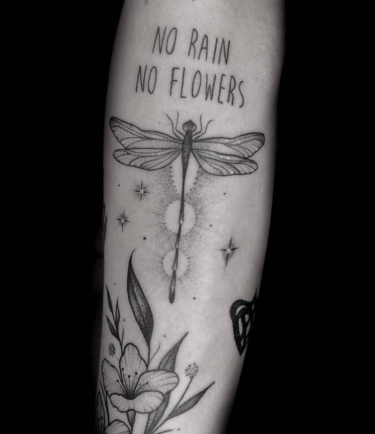 Tattoosprüche Ideen Tattoo Motive Libelle