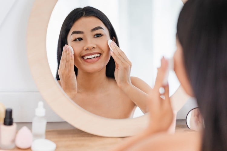 Toner Gesicht selber machen Gesichtspflege bei trockener Haut