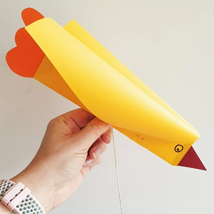 Vogel-Drache in Gelb selbst machen - Bastel- und Spielspaß für Kinder jeden Alters