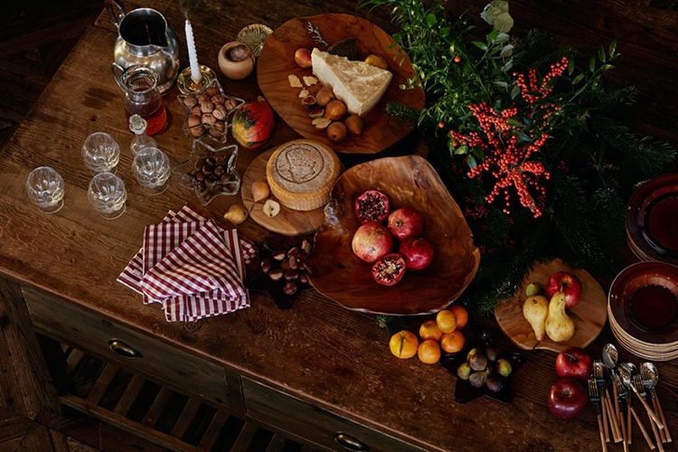 Weihnachtsdeko für den Tisch im rustikalen Stil