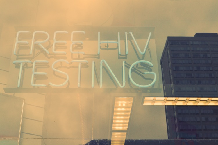kostenloser selbsttest hiv feststellen und mit hausbesuchen kombinieren