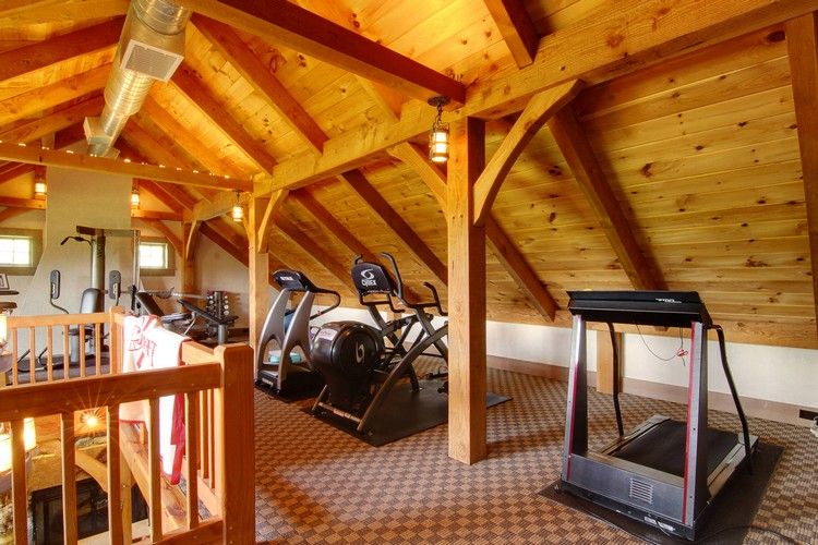 Dachboden Fitnessraum einrichten Fitnessstudio Deko Home Gym Ideen