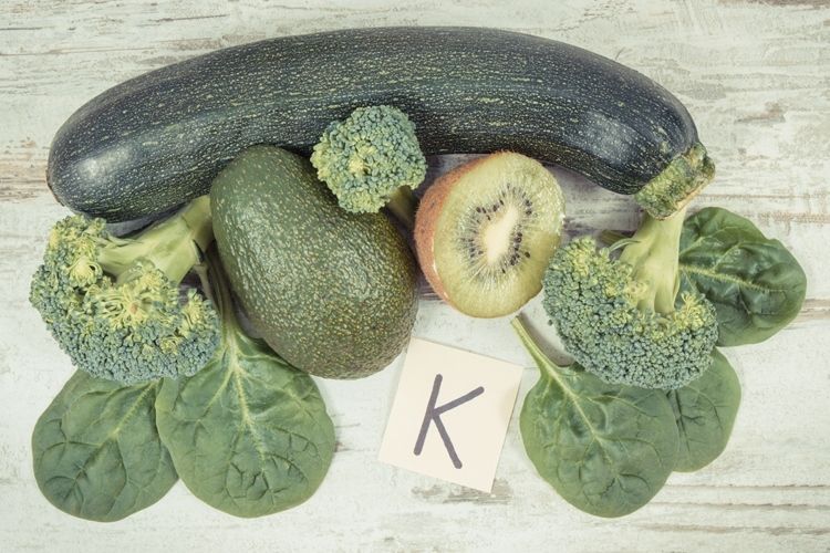 Ein zweiter wichtiger entzündungshemmender Nährstoff in Rosenkohl ist Vitamin K.