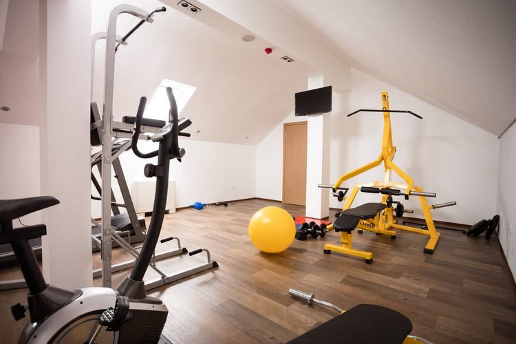 Firnessraum Design Homegym planen Trainingsraum gestalten