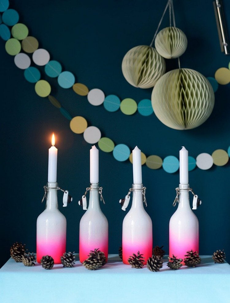Flaschen bemalen als Kerzenhalter für Adventskerzen