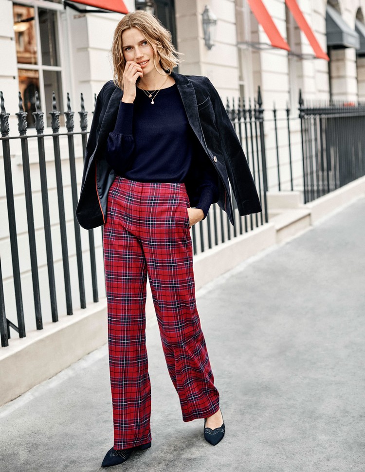 Karohosen stylen Karomuster kombinieren Herbst Outfits für das Büro