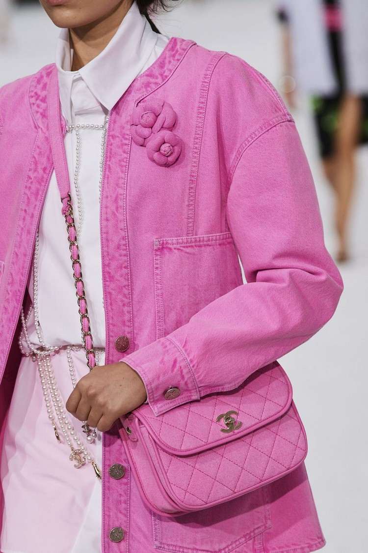 Taschen Trends Frühling 2021 pink Chanel