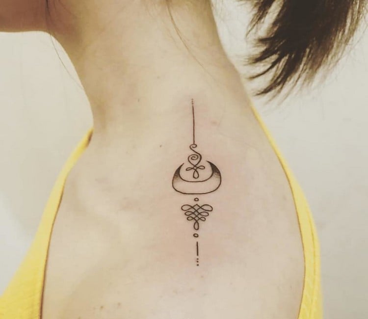 Unalome Symbol Buddhismus kleine Tattoos mit Bedeutung