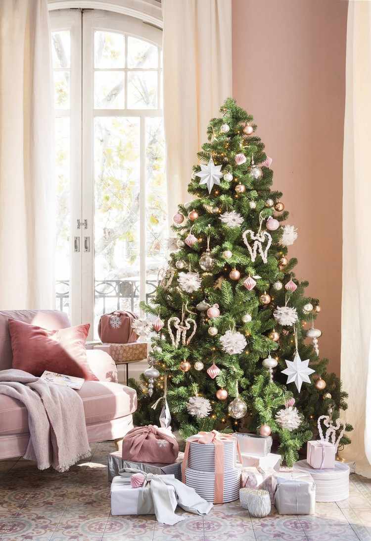 Weihnachtsbaum weiß rosa geschmückt Ideen für Baumschmuck