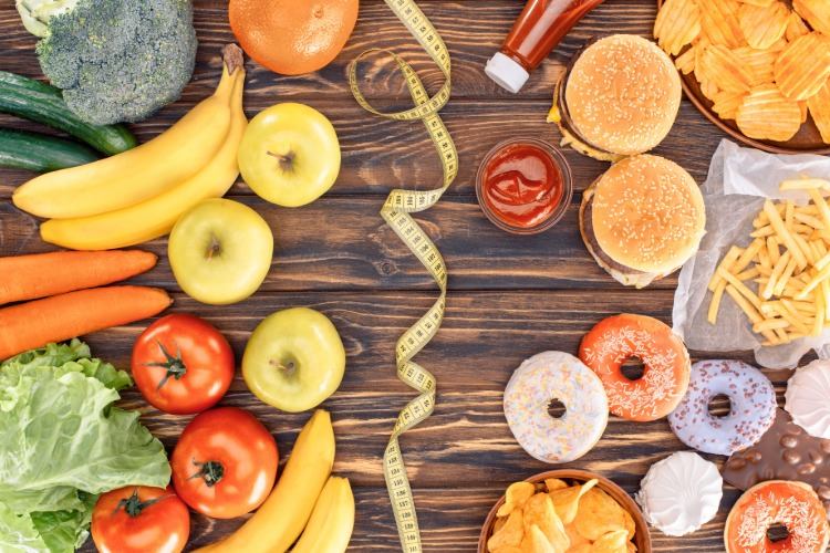 junkfood und gesunde lebensmittel im vergleich bei adipositas und fettleibigkeit