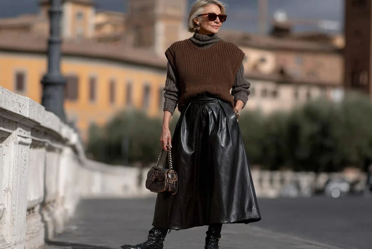 Pullunder und Lederrock stylisch tragen Tipps