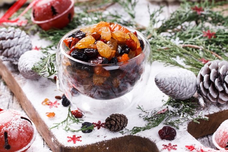 trockenfrüchte ohne zucker sind ein gesunder snack während der weihnachtszeit