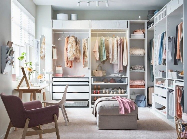Ankleidezimmer mit Arbeitsbereich einrichten mit Ikea Möbeln