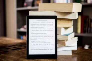 Bücher oder E-Reader als nachhaltige Weihnachtsgeschenke