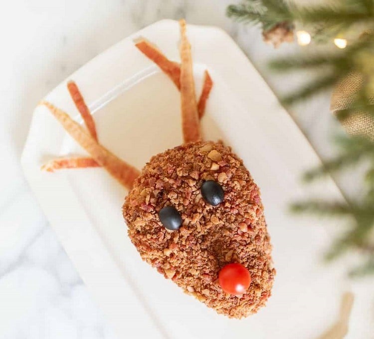 Fingerfood Idee zu Weihnachten Rentier aus Käse